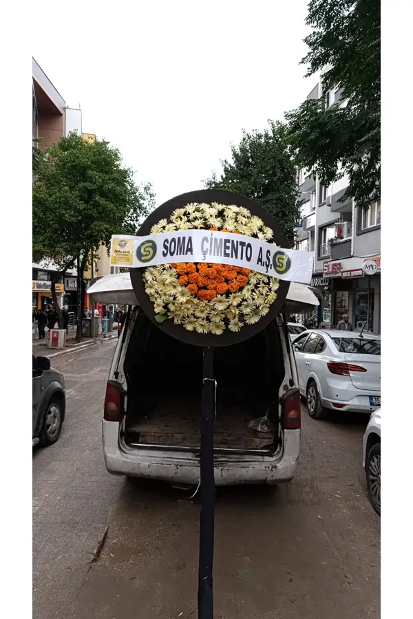 Siyah & Beyaz Canlı Çiçek Cenaze ve Taziye Çelengi